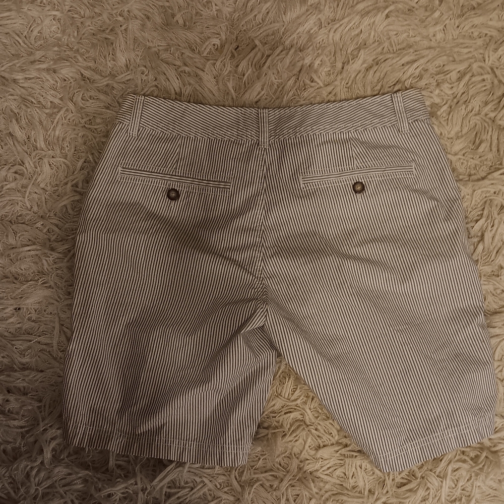 Dockers Women's Striped Shorts SZ 12 P - Picture 5 of 5